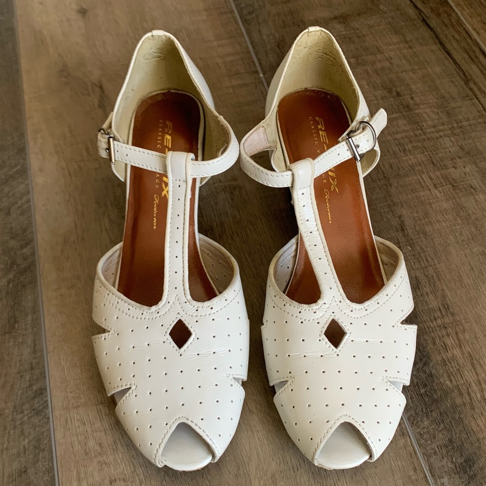 *SOLD* Re-Mix Gabriele Leather Heels - Picture 3 of 16